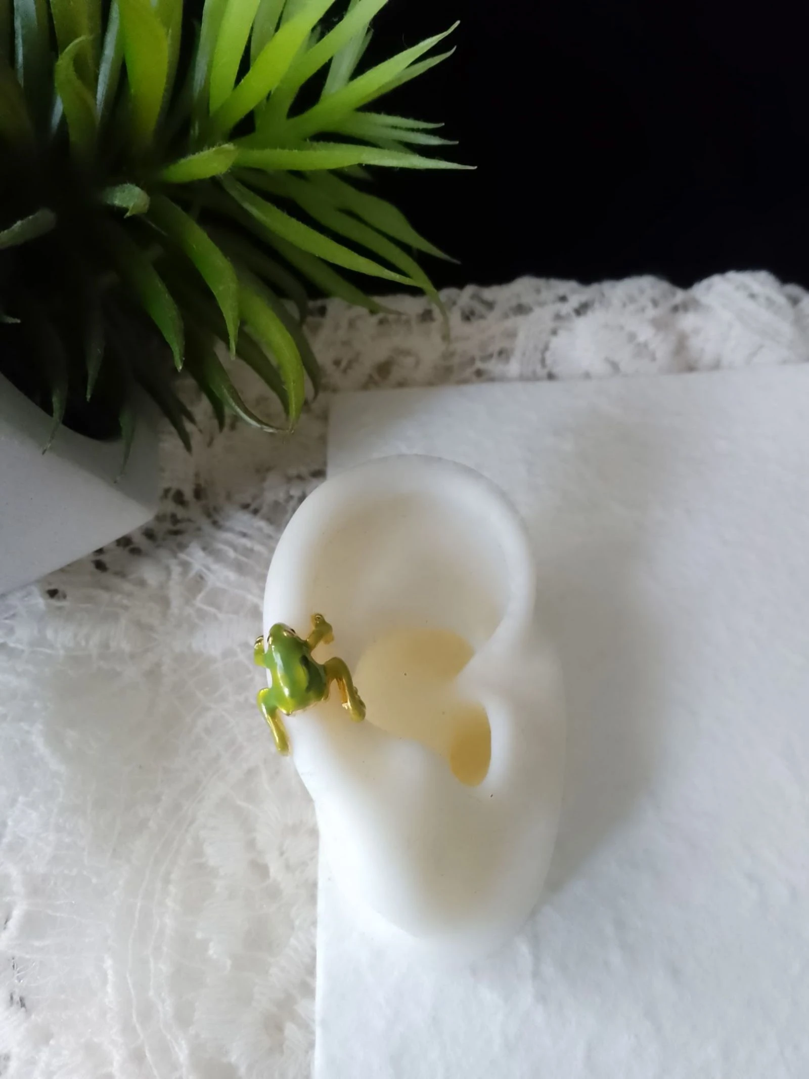Clip oreille grenouille ear cuff grenouille verte